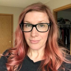 Meet your Posher, Amber